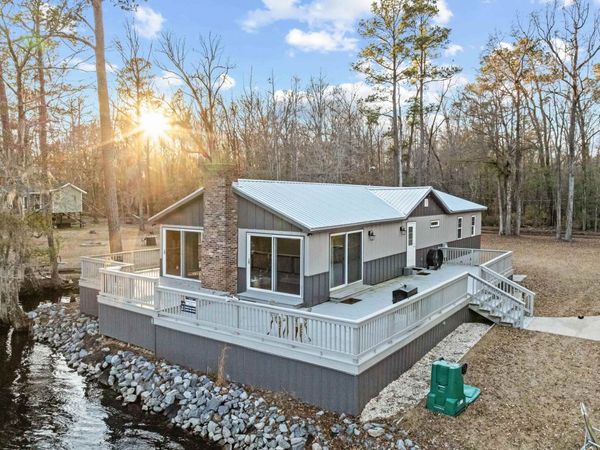 7122 Cox Lake Dr., Mullins, SC 29574