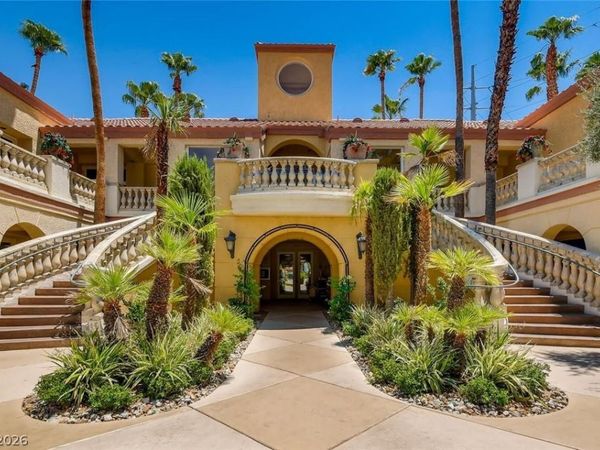 210 E Flamingo Road , Unit 113, Las Vegas, NV 89169