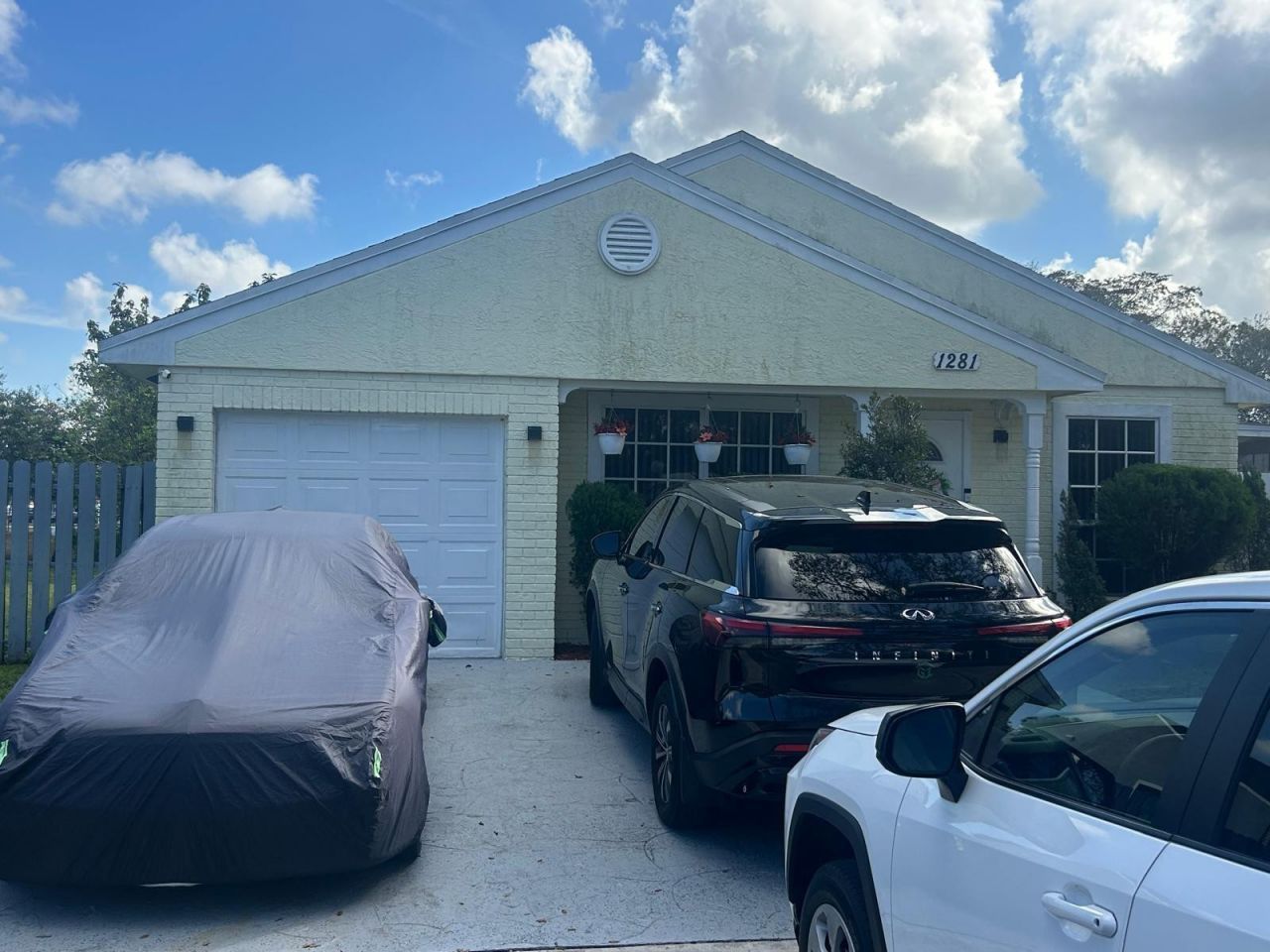 1281 SW 85th Avenue, Pembroke Pines, FL 33025 Photo