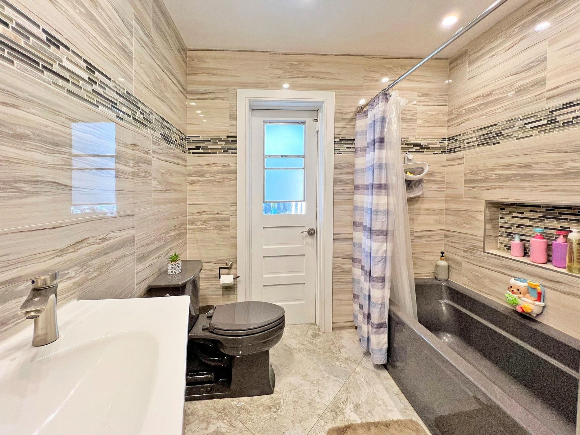 661 NW 42nd Ave, Coconut Creek, FL 33066 Photo