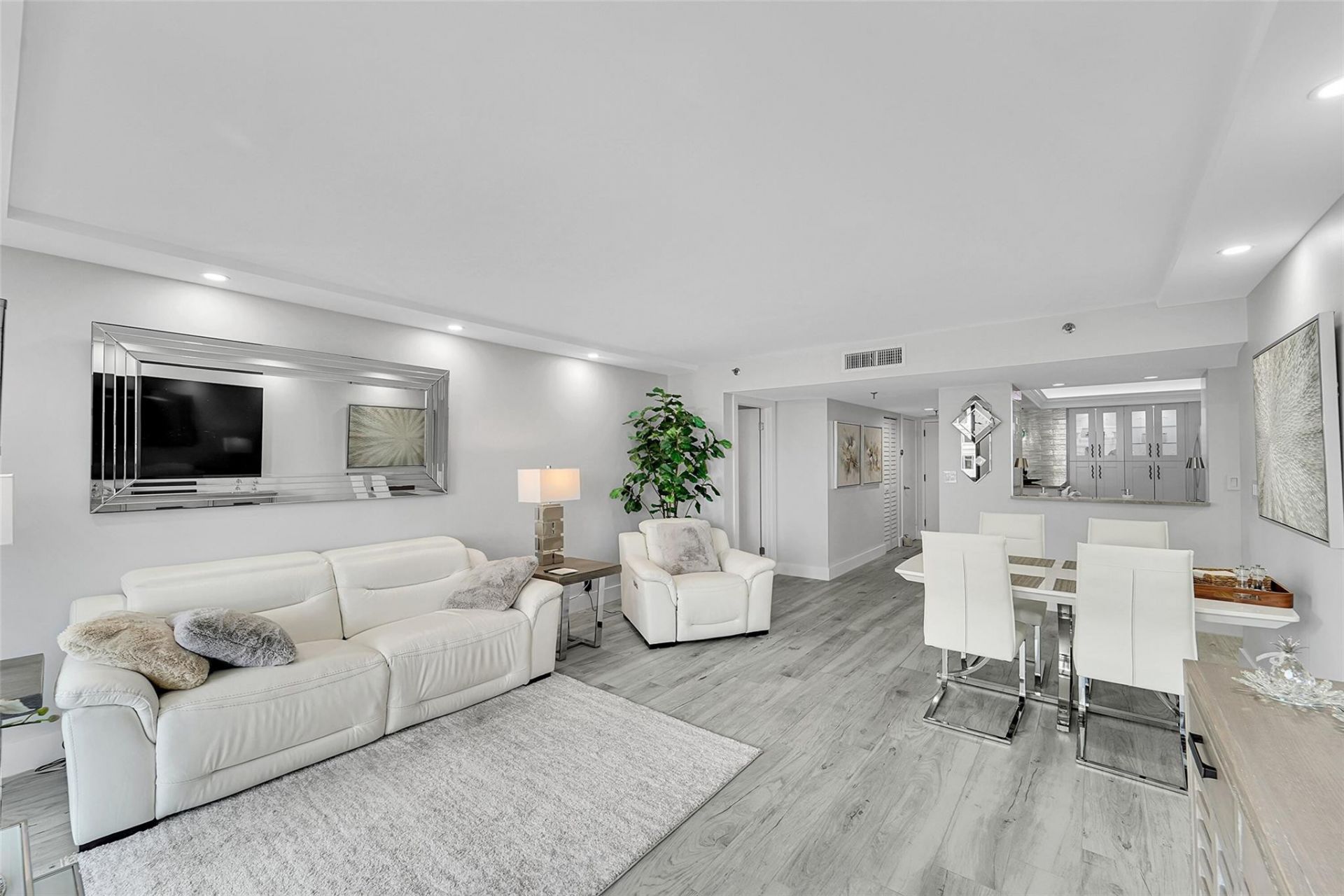 2900 NE 14th Street Causeway, Unit 709, Pompano Beach, FL 33062 Photo