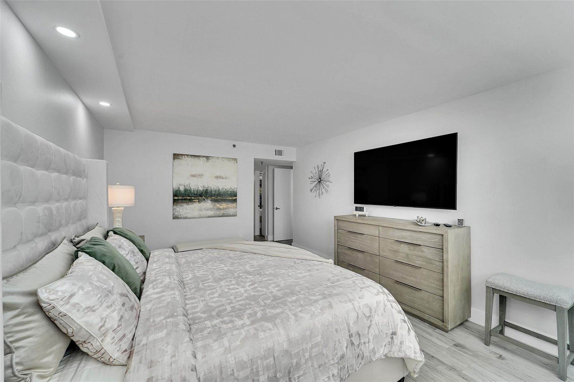 2900 NE 14th Street Causeway, Unit 709, Pompano Beach, FL 33062 Photo