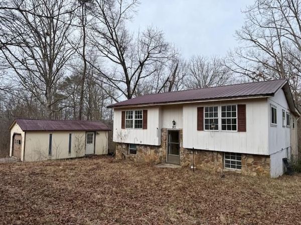 97 Roberts Dr., Crossville, TN 38571