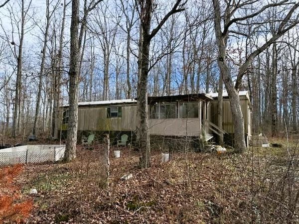 132 Killary Rd, Crossville, TN 38572