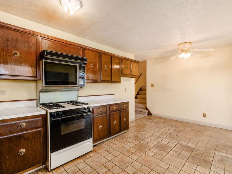 3434 Latonia Road, Columbus, OH 43232 Photo 12