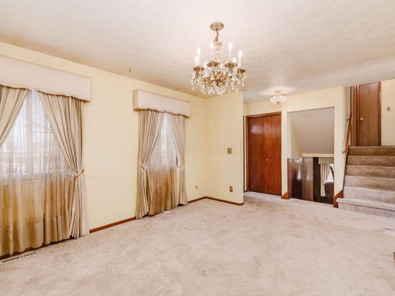 3434 Latonia Road, Columbus, OH 43232 Photo 7