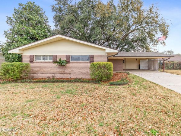 106 Woodcrest Drive, Lafayette, LA 70506