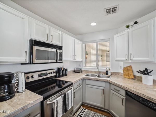 10401 N 52ND Street, Unit 210, Paradise Valley, AZ 85253