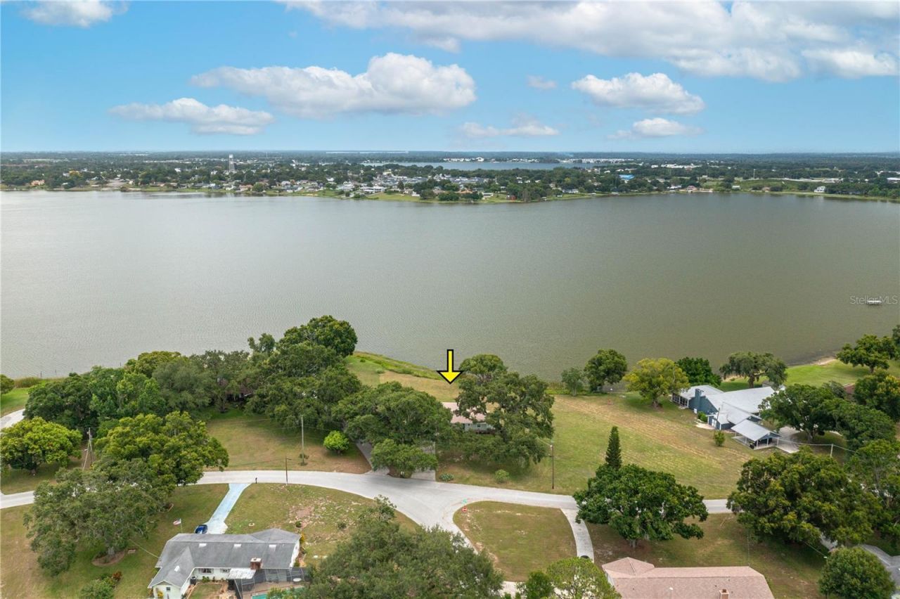 21 Lake Avenue, Winter Haven, FL 33880 Photo