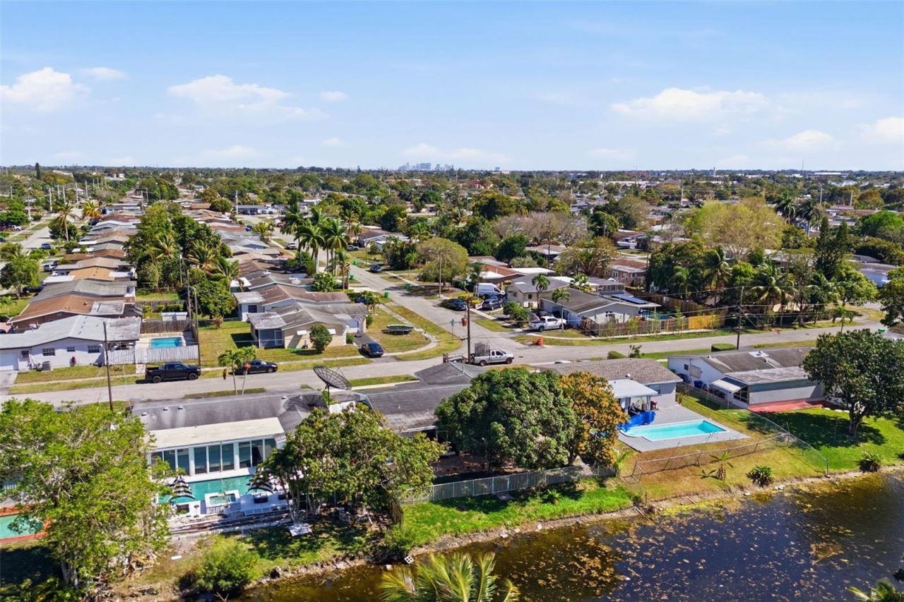 2511 NW 87th Avenue, Sunrise, FL 33322 Photo