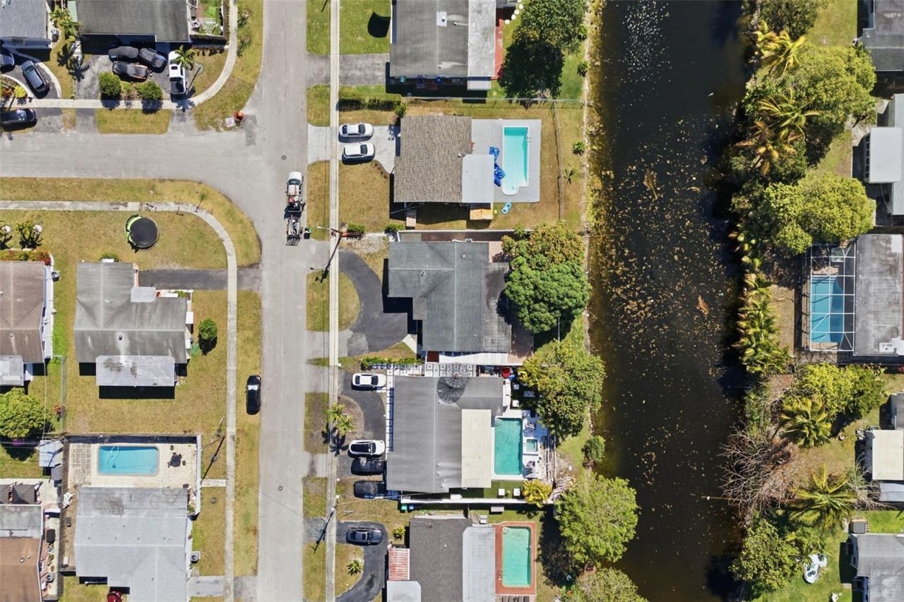 2511 NW 87th Avenue, Sunrise, FL 33322 Photo