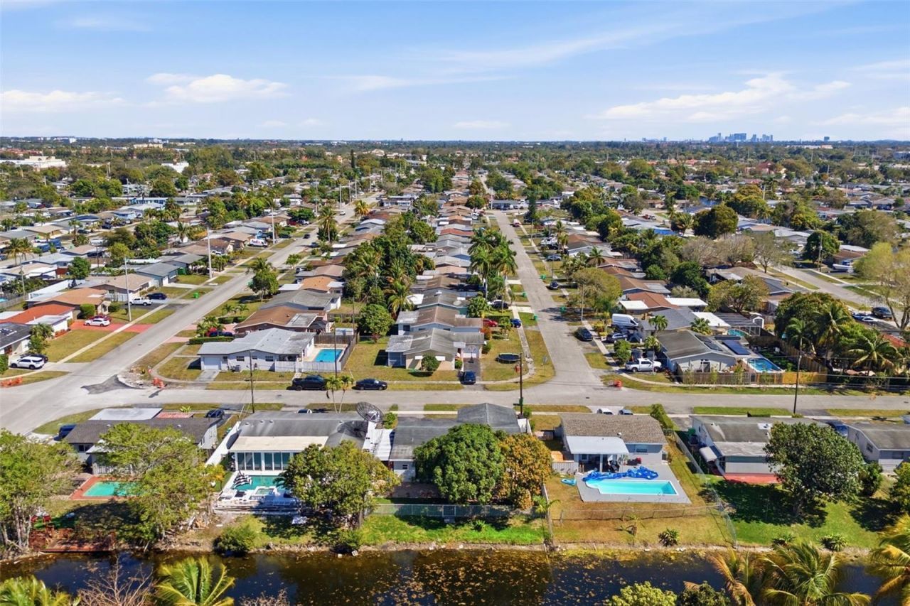 2511 NW 87th Avenue, Sunrise, FL 33322 Photo