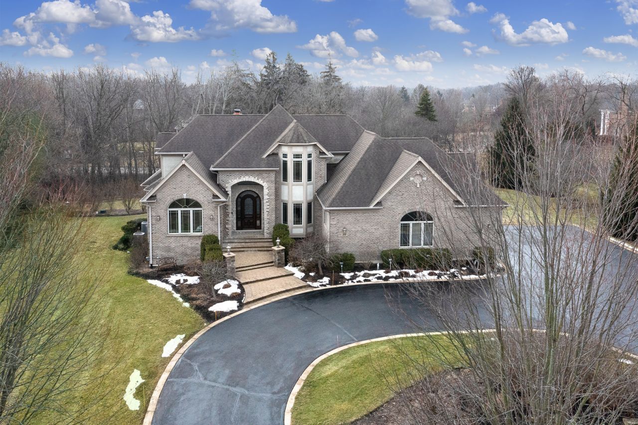 10 Carnoustie Lane, Inverness, IL 60067 Main Photo