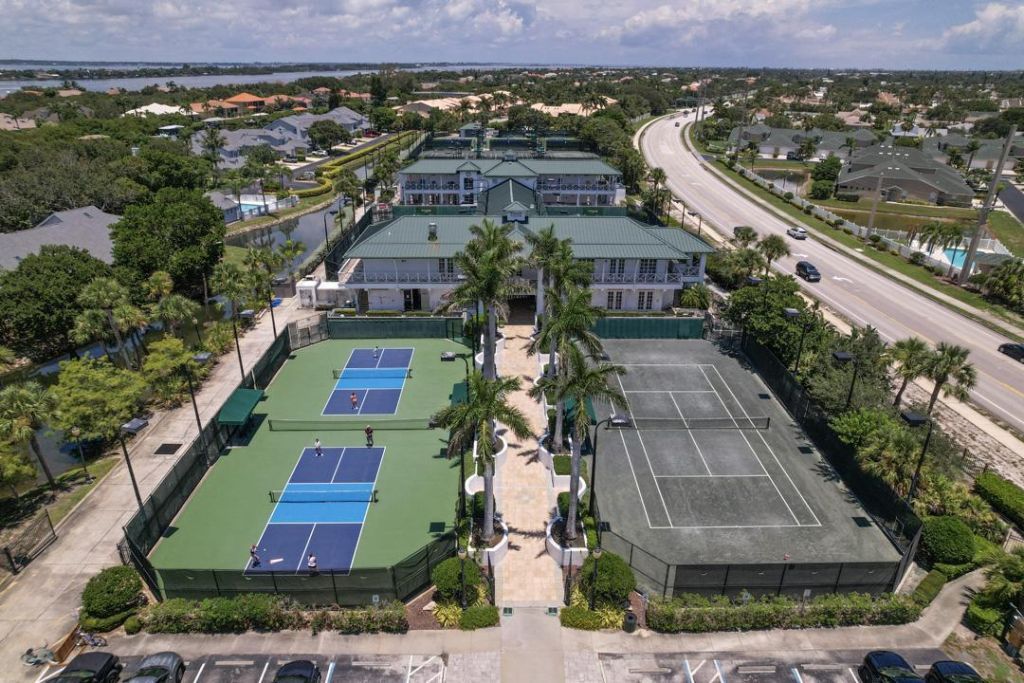 303 Tradewinds Drive, Unit 303, Indian Harbor Beach, FL 32937 Photo