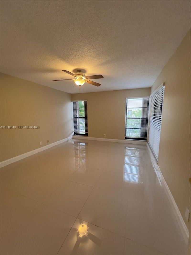 1471 NW 94th Ave , Unit 240, Pembroke Pines, FL 33024 Photo