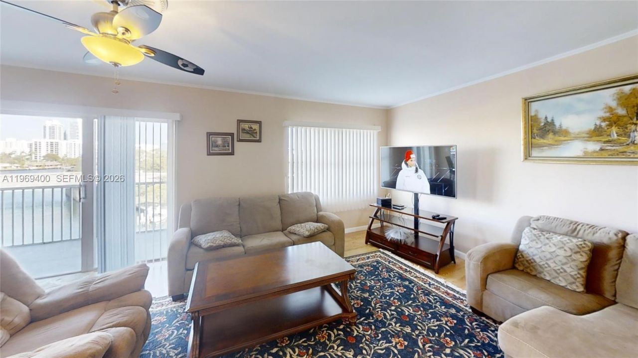 200 Diplomat Pkwy, Unit 620, Hallandale Beach, FL 33009 Photo