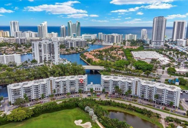 200 Diplomat Pkwy, Unit 620, Hallandale Beach, FL 33009 Photo