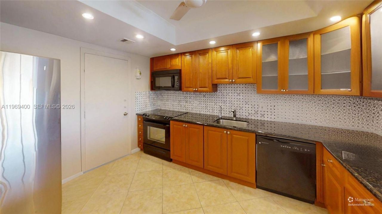 200 Diplomat Pkwy, Unit 620, Hallandale Beach, FL 33009 Photo