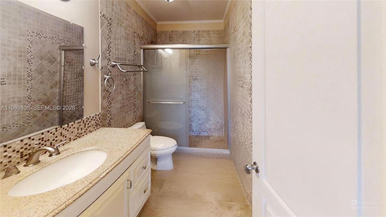 200 Diplomat Pkwy, Unit 620, Hallandale Beach, FL 33009 Photo