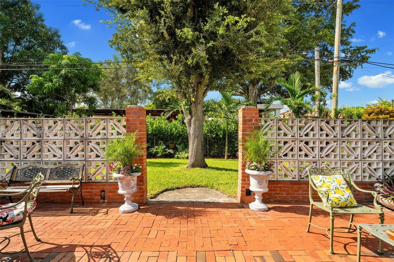 430 NE 52nd Ter , Miami, FL 33137 Photo