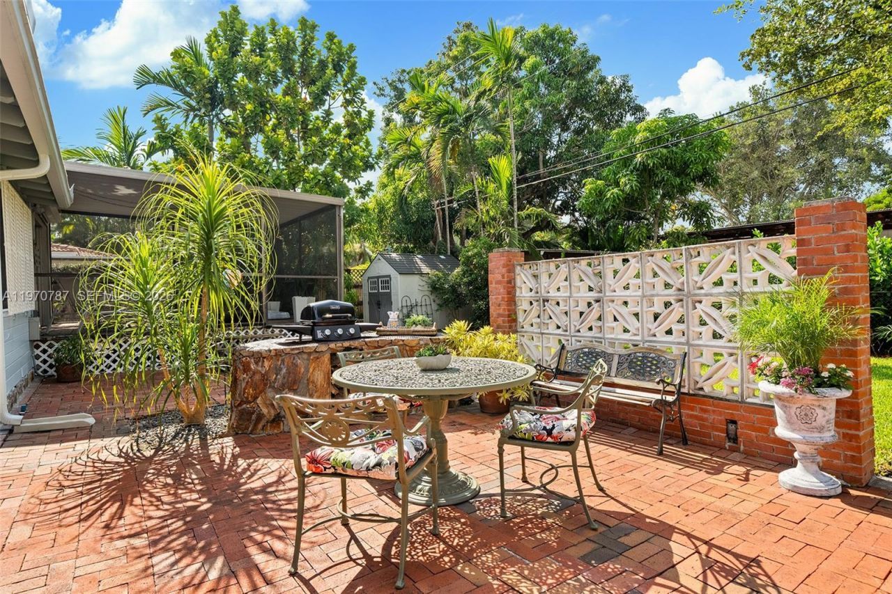 430 NE 52nd Ter , Miami, FL 33137 Photo