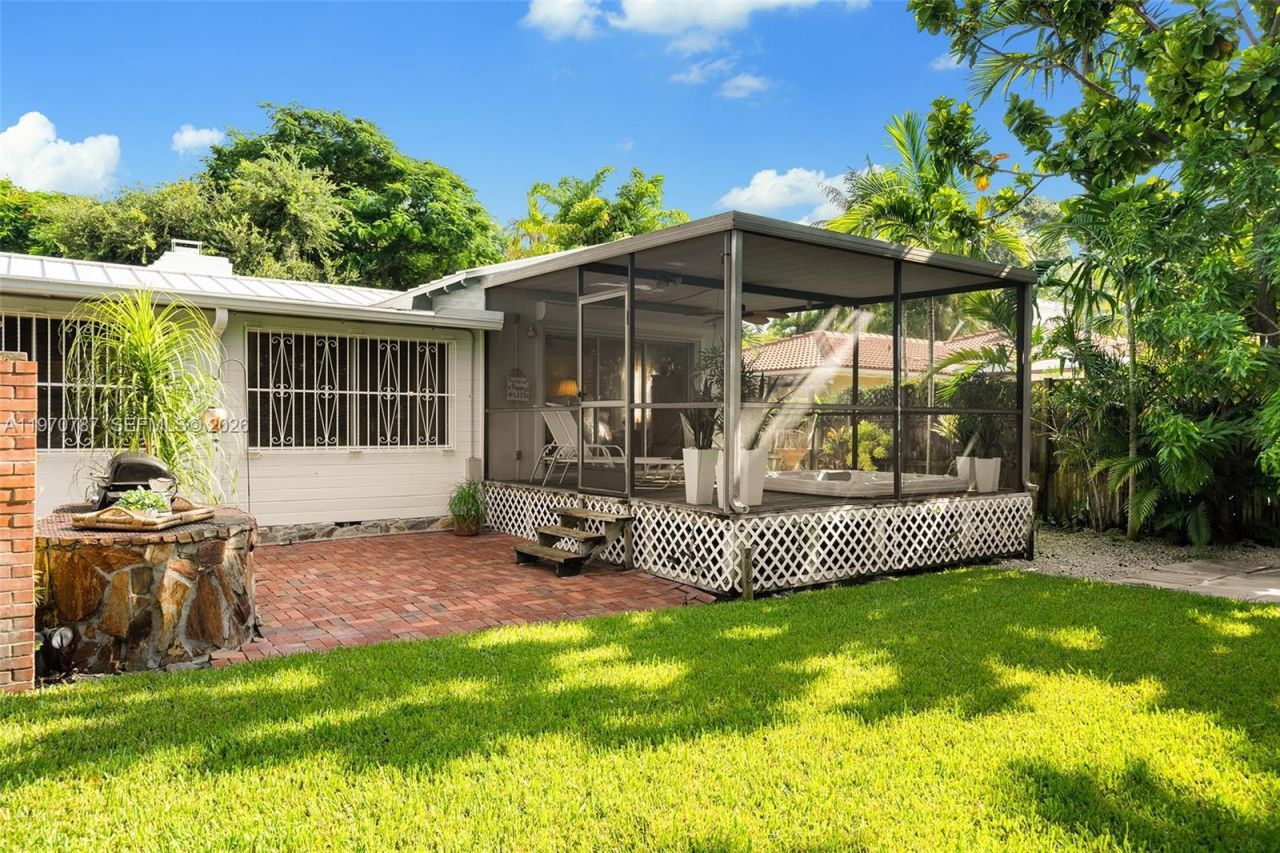 430 NE 52nd Ter , Miami, FL 33137 Photo