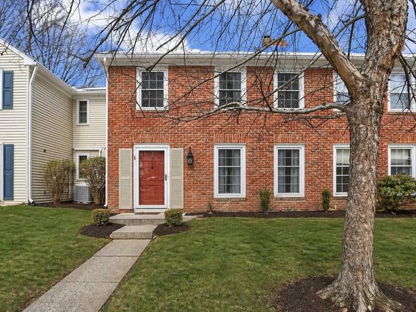 18 KINGS ARMS, MECHANICSBURG, PA 17050