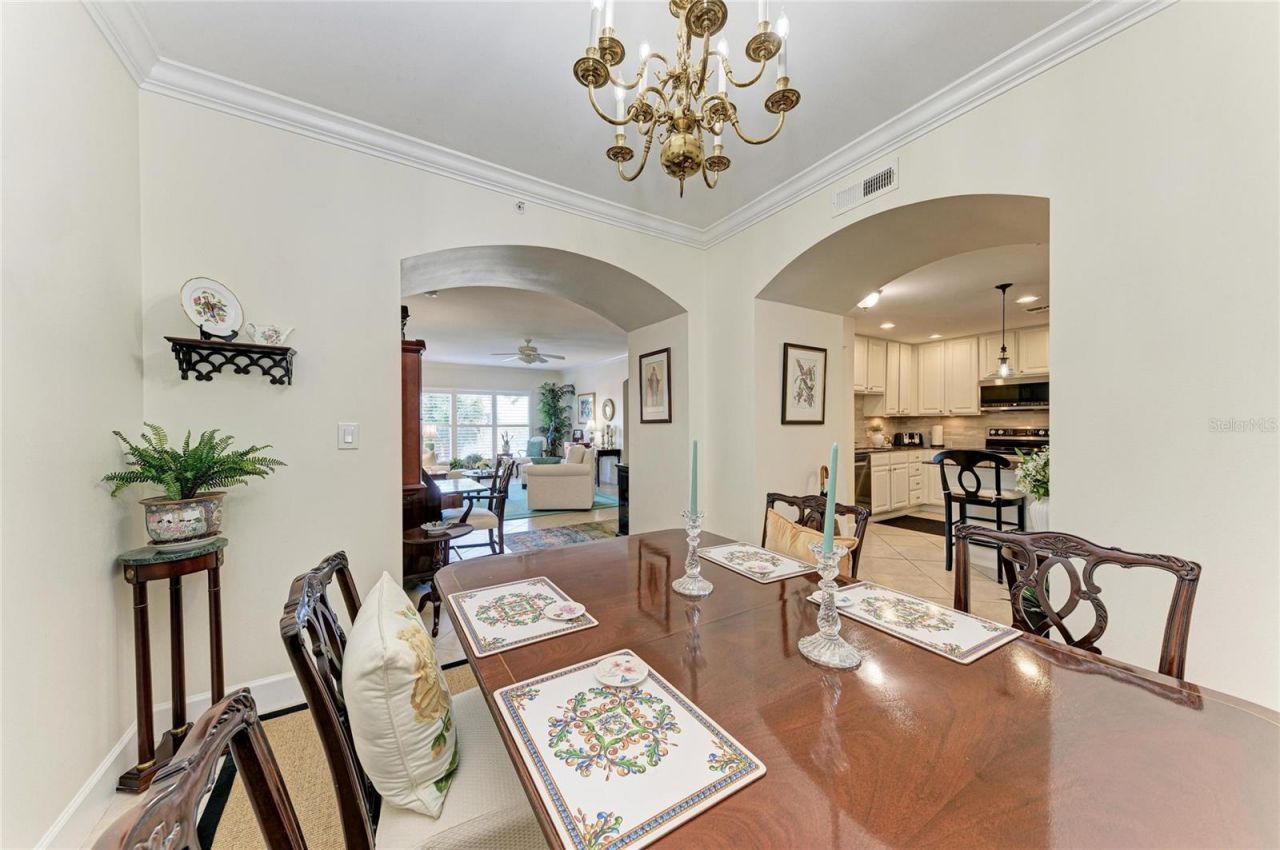 808 3rd Avenue W, Unit 209, Bradenton, FL 34205 Photo