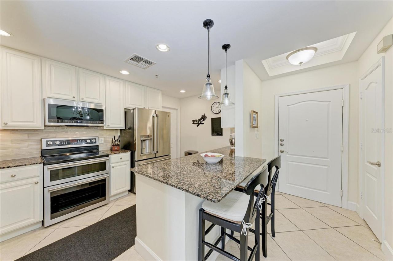 808 3rd Avenue W, Unit 209, Bradenton, FL 34205 Photo