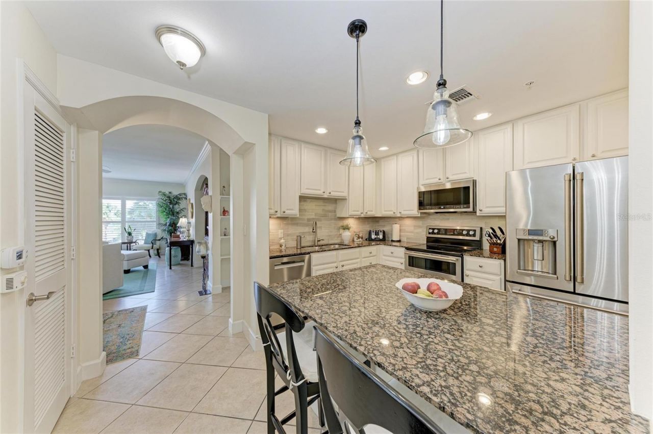 808 3rd Avenue W, Unit 209, Bradenton, FL 34205 Photo