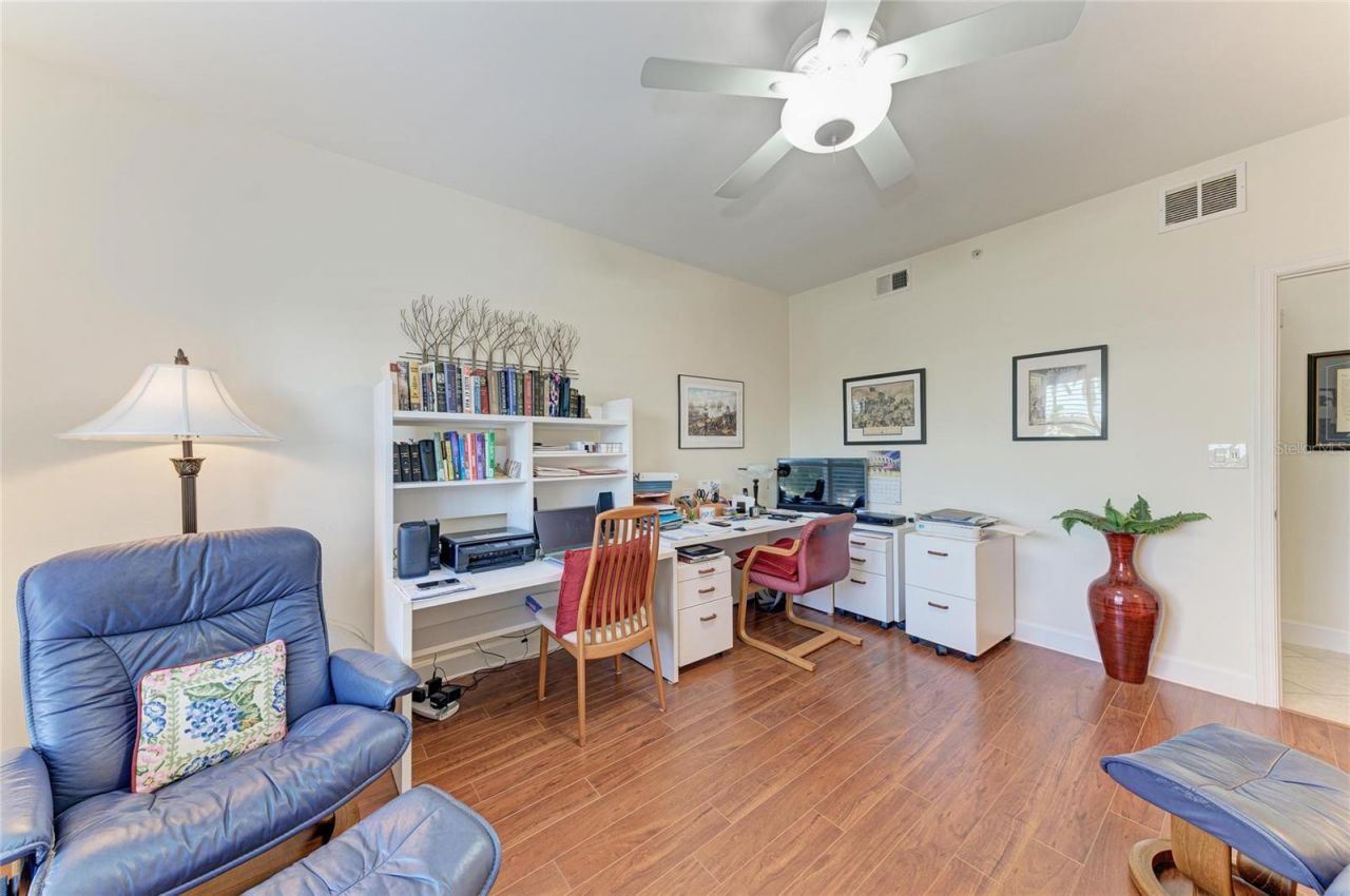 808 3rd Avenue W, Unit 209, Bradenton, FL 34205 Photo