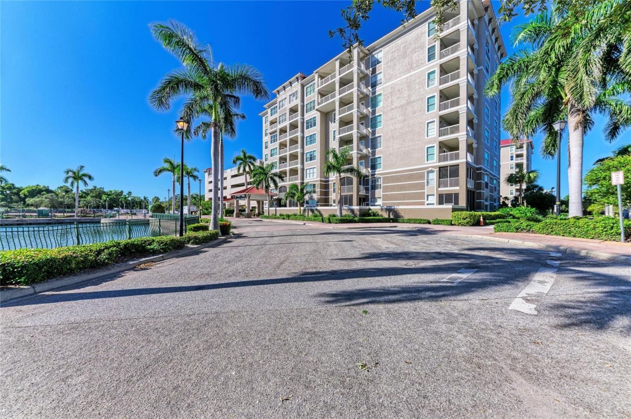 808 3rd Avenue W, Unit 209, Bradenton, FL 34205 Photo