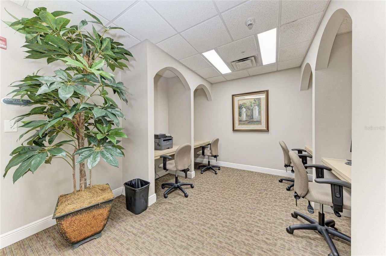 808 3rd Avenue W, Unit 209, Bradenton, FL 34205 Photo