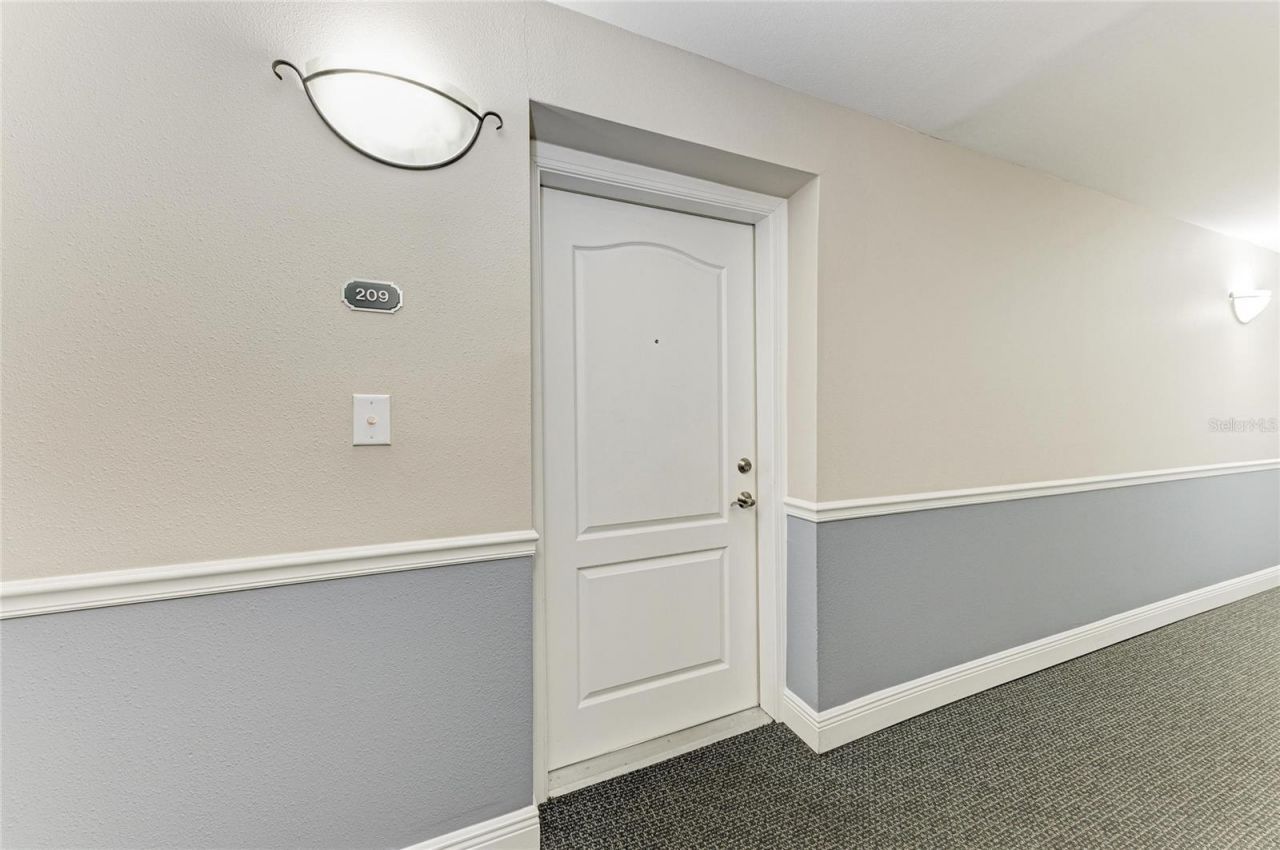 808 3rd Avenue W, Unit 209, Bradenton, FL 34205 Photo