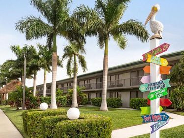 7150 N TAMIAMI TRAIL, Unit S-623, SARASOTA, FL 34243