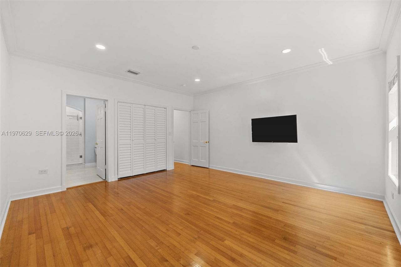 4311 Monserrate St , Coral Gables, FL 33146 Photo