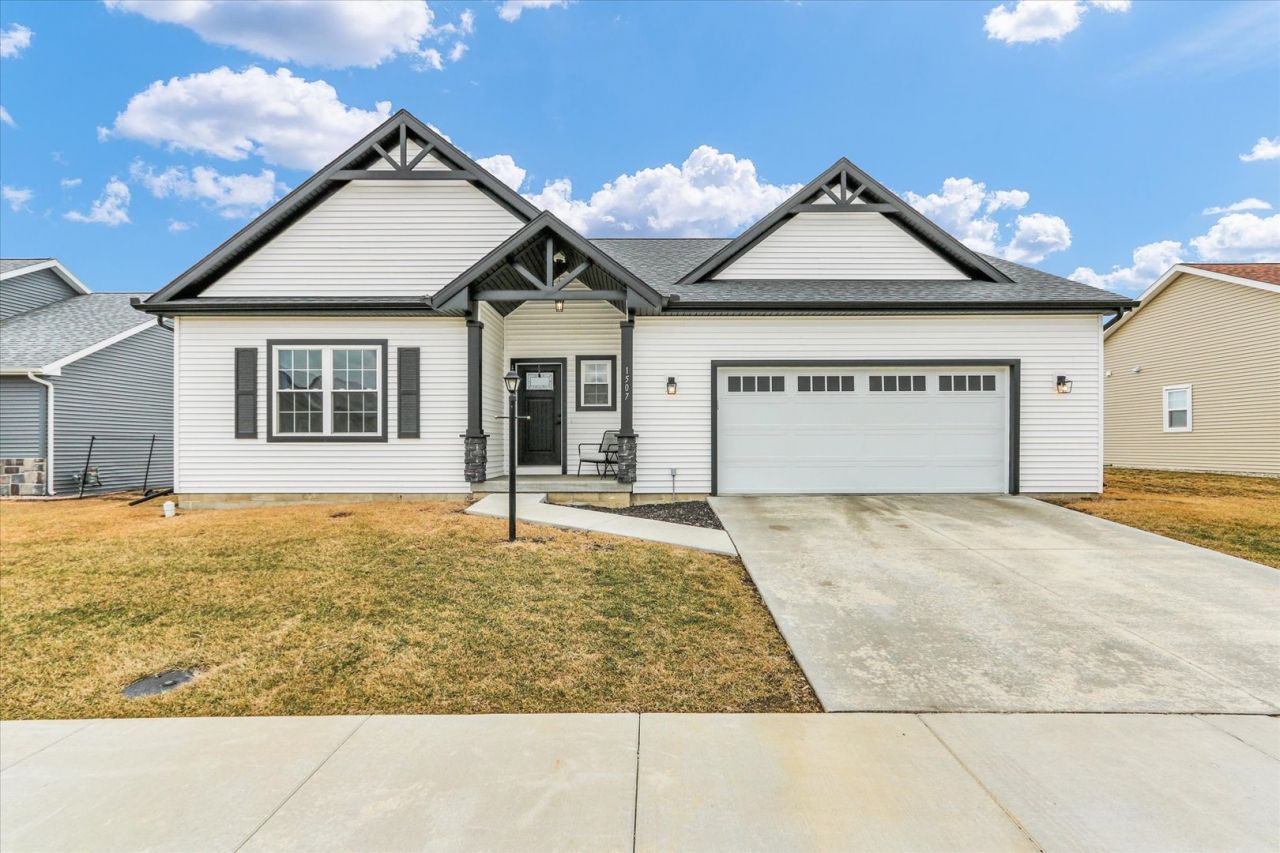 1507 Hillshire Drive, Urbana, IL 61802 Main Photo