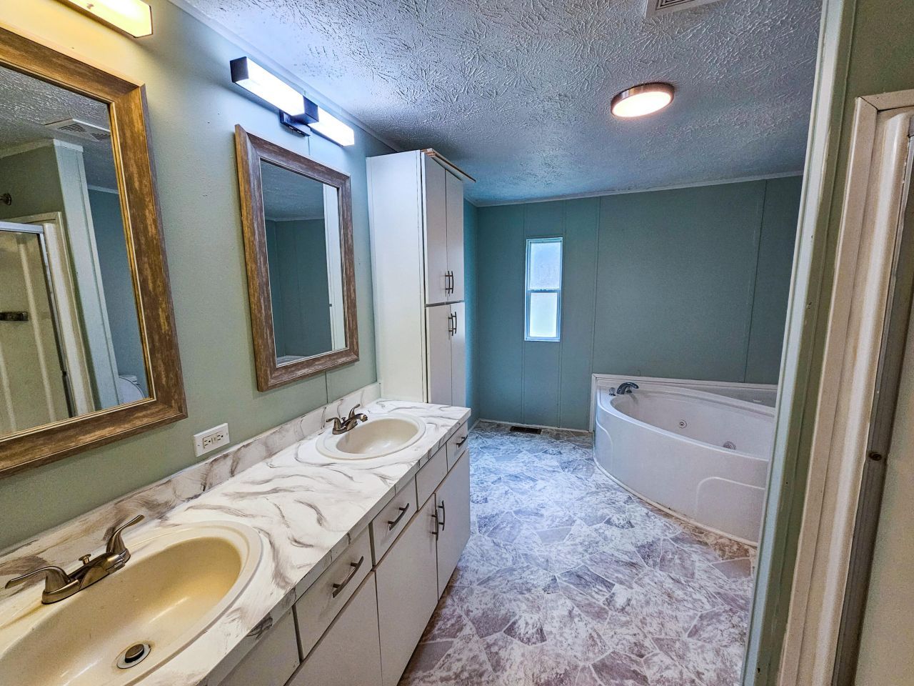 261 Field Creek Road Photo 24