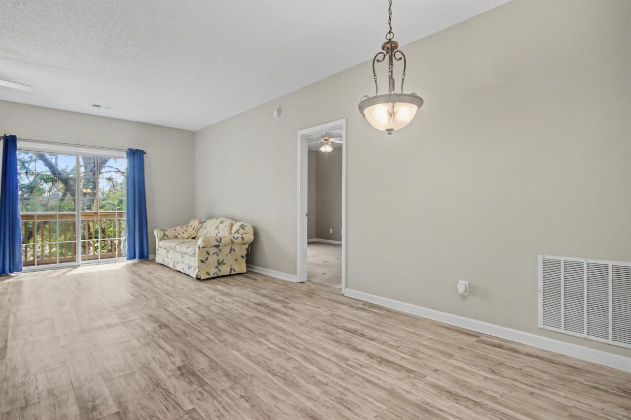 1058 Sea Mountain Hwy. Photo 14