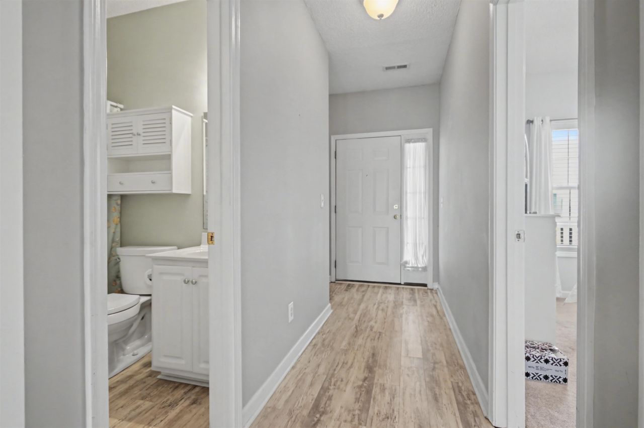 1058 Sea Mountain Hwy. Photo 5