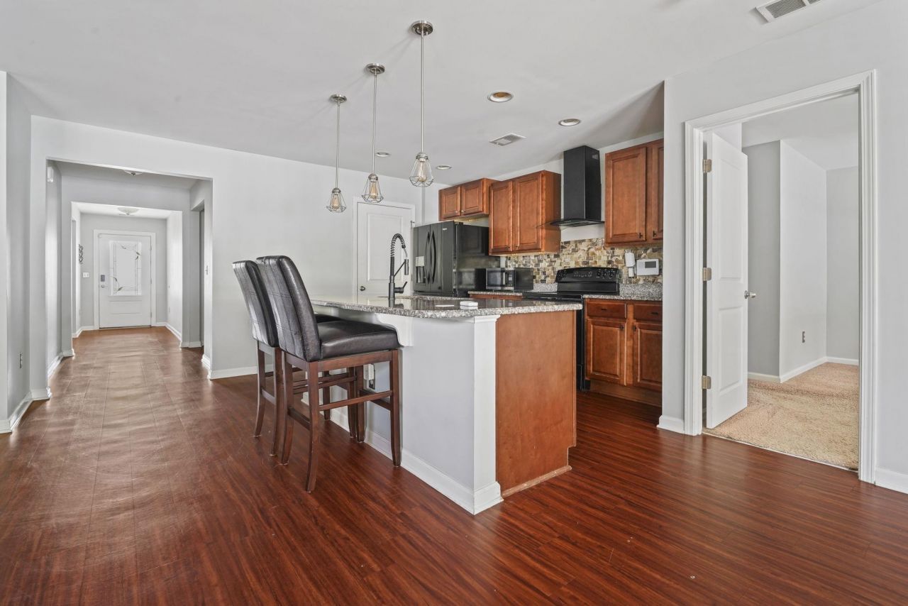 1232 Midtown Village Dr.  Photo 10