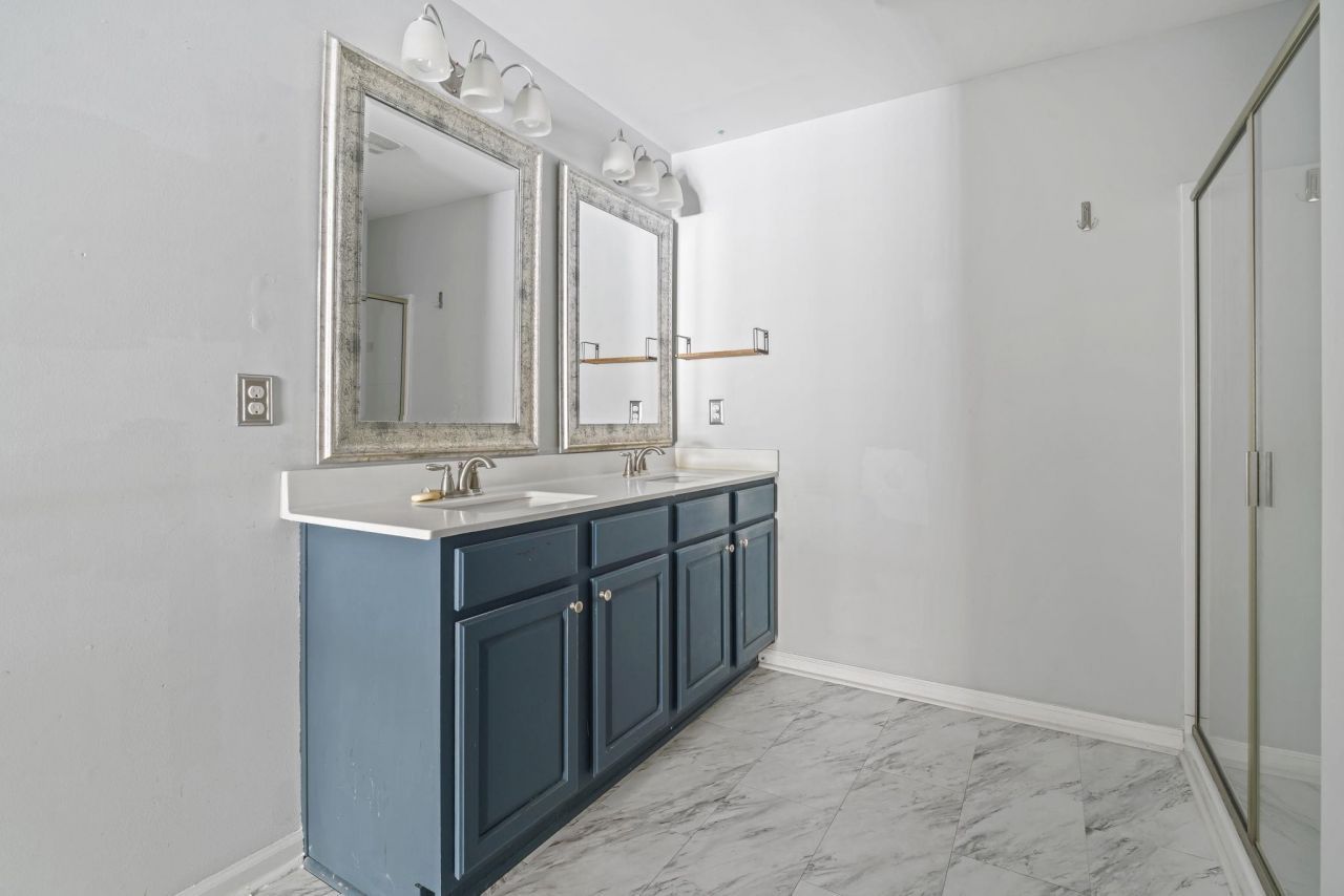 1232 Midtown Village Dr.  Photo 28