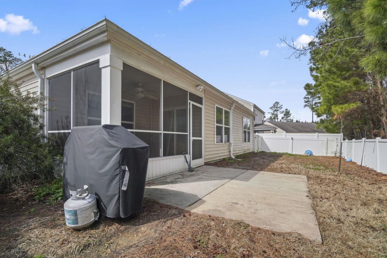 1232 Midtown Village Dr.  Photo 32