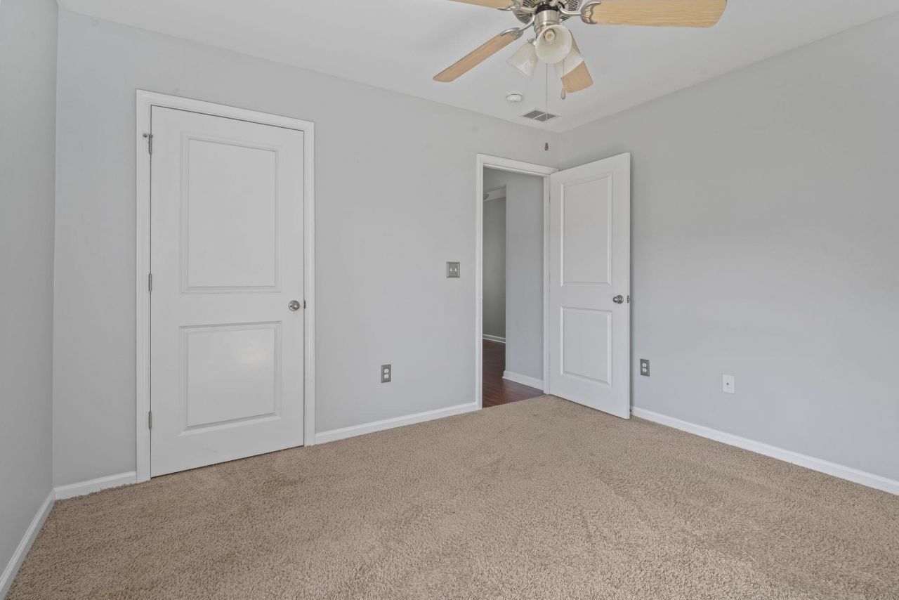 1232 Midtown Village Dr.  Photo 7