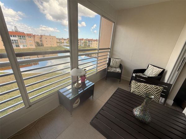 2791 N Pine Island Rd, Unit 302, Sunrise, FL 33322