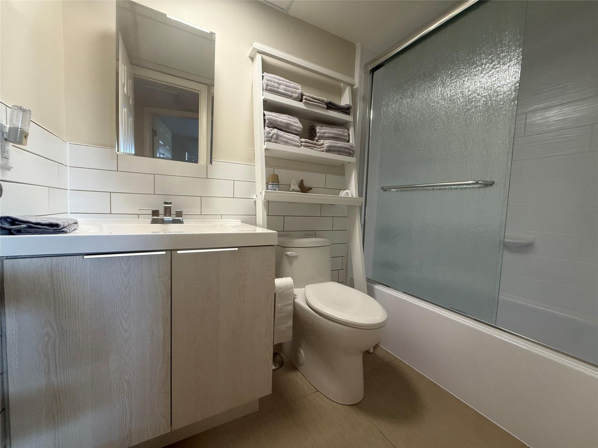 2791 N Pine Island Road, Unit 302, Sunrise, FL 33322 Photo