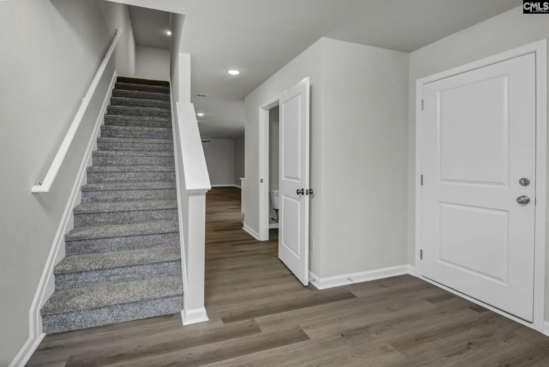 1041 Tabor Place Photo 27