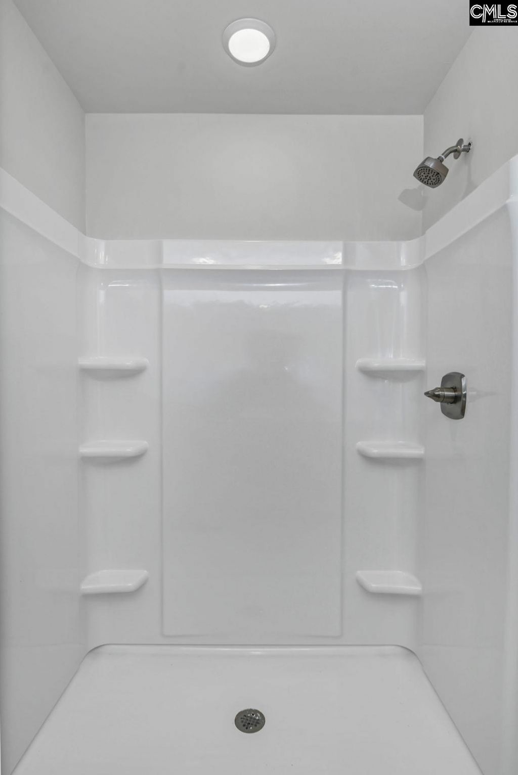 1041 Tabor Place Photo 32