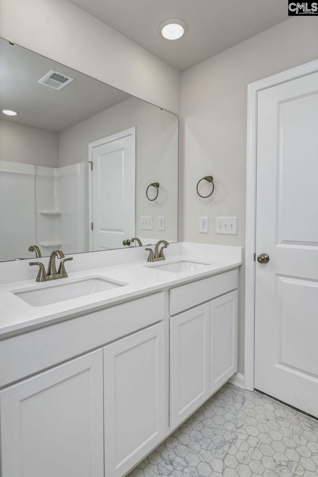 1041 Tabor Place Photo 73