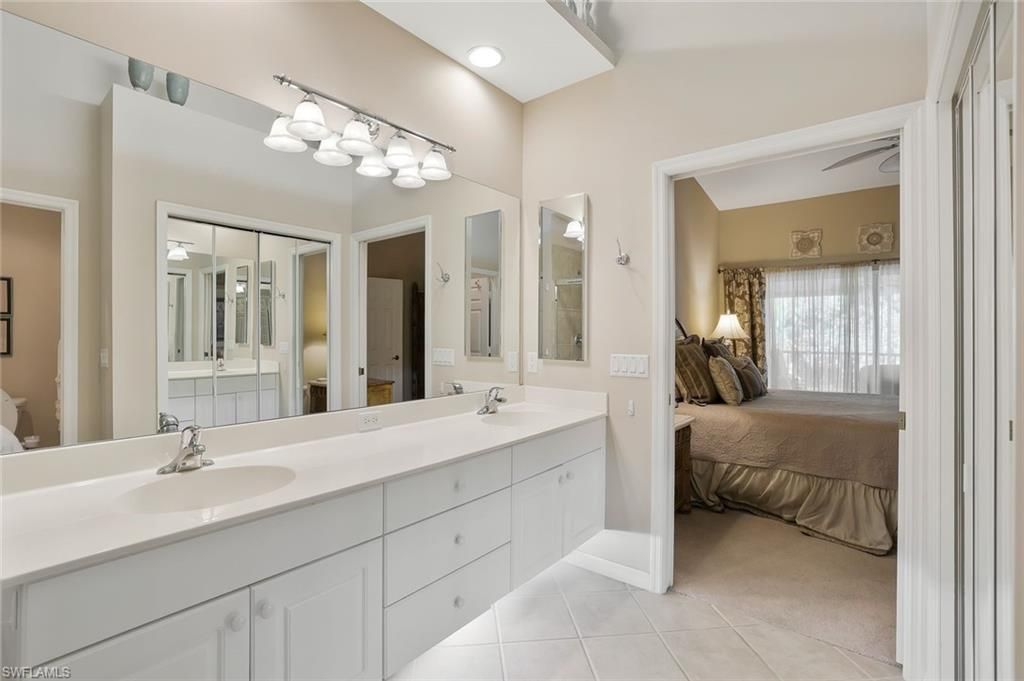 2360 Hidden Lake Ct, Unit 8410, Naples, FL 34112 Photo